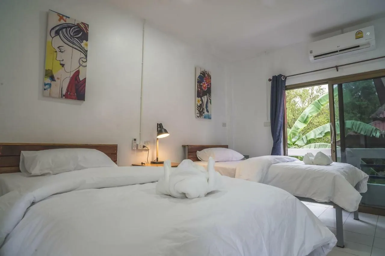 La Latina Hostel 0*, Koh Tao
